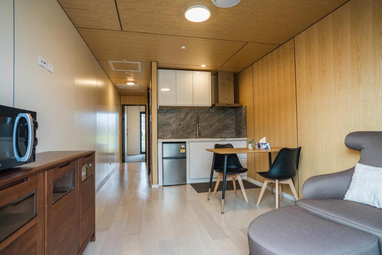 Jillylan Villa Apartment Кромуел Екстериор снимка