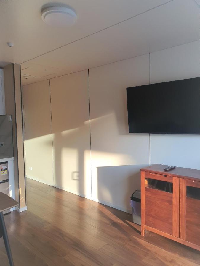 Jillylan Villa Apartment Кромуел Екстериор снимка